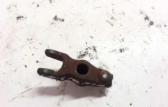 Opel Insignia A Fuel Injector clamp holder 4763