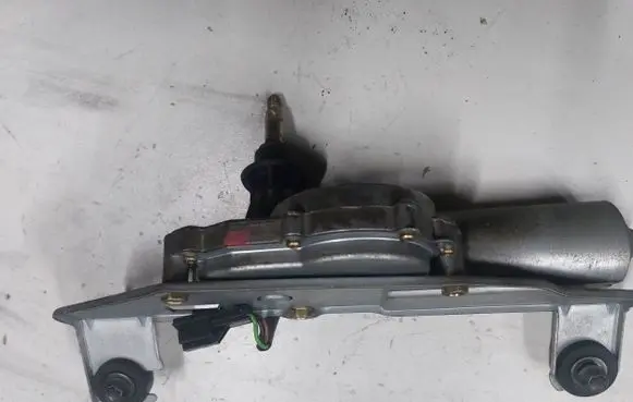 Volvo S40, V40 Rear window wiper motor 0390201529