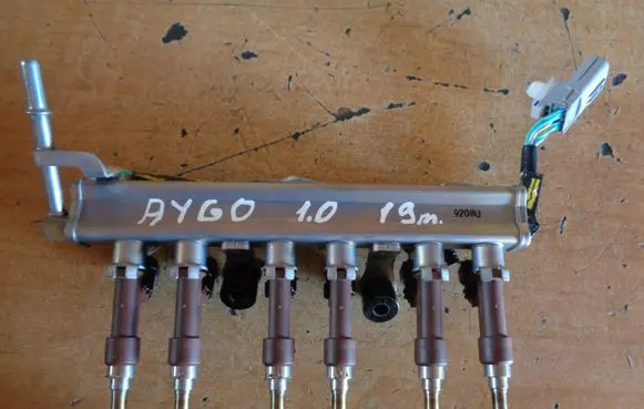 Toyota Aygo AB40 Fuel main line pipe 821260H010B 232500Q040