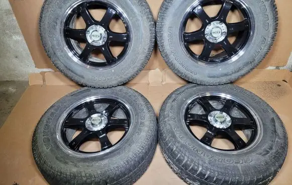 Chrysler Pacifica R18 alloy rim 5X127