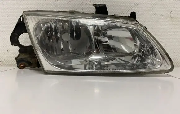 Nissan Almera N16 Headlight/headlamp 26010BM411 032151188R