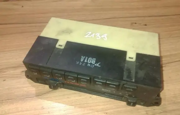 Mazda 323 F Climate control unit b01a