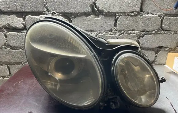Mercedes-Benz E W211 Headlight/headlamp