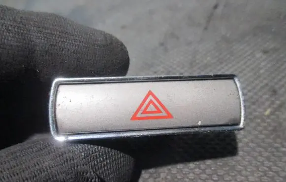 Ford Mondeo MK IV Hazard light switch 13A350AB 06112009
