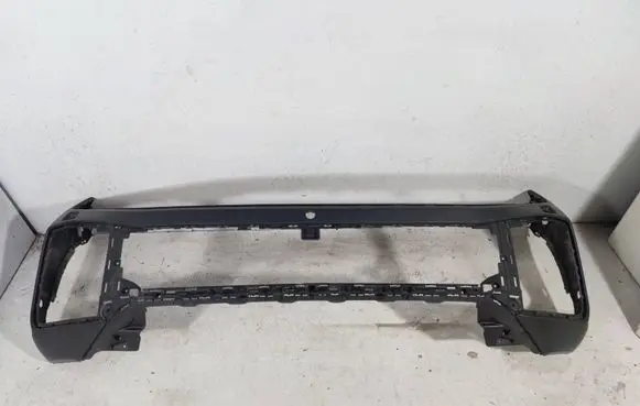 Volkswagen Touareg III Front bumper 760807221G