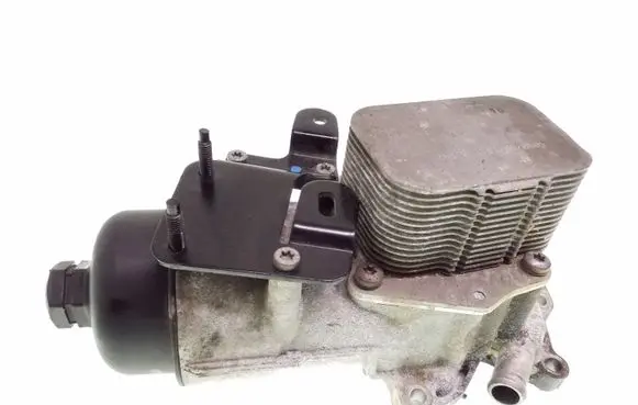 Volvo V40 Cross country Oil filter mounting bracket
