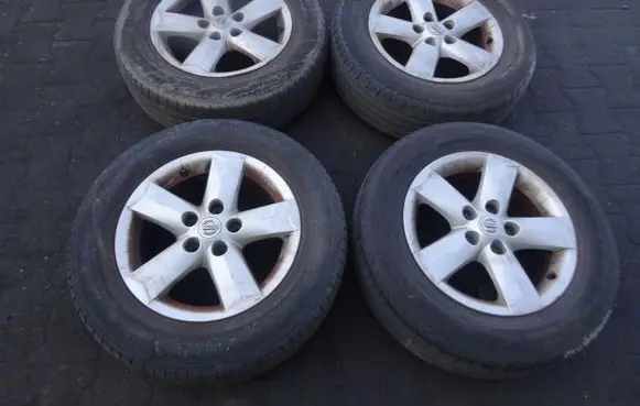 Nissan X-Trail T32 R16 spare wheel 