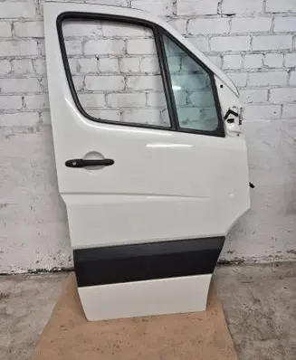 Volkswagen Crafter Front door