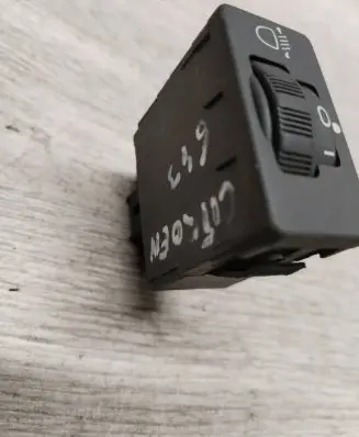 Citroen C5 Headlight level height control switch