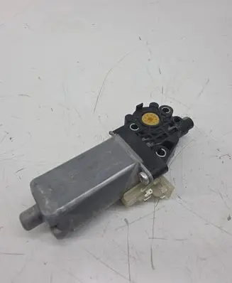 Porsche Macan (95B) Seat adjustment motor 0390203389