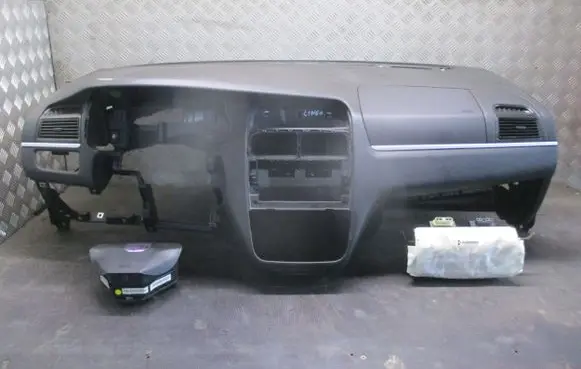 Peugeot 3008 I Dashboard 517571130