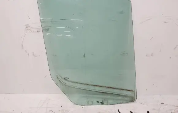 Volkswagen Crafter Front door window/glass (coupe) 