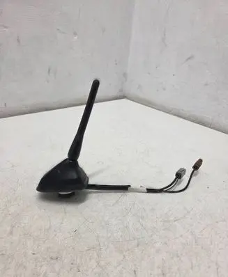 Nissan X-Trail T32 Aerial GPS antenna 26R023002 033032
