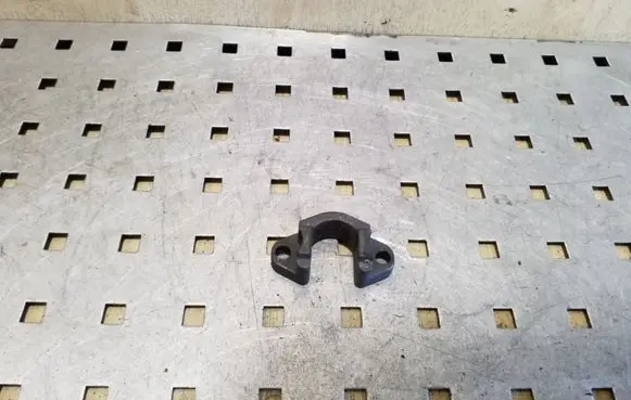 BMW 3 E90 E91 Fuel Injector clamp holder
