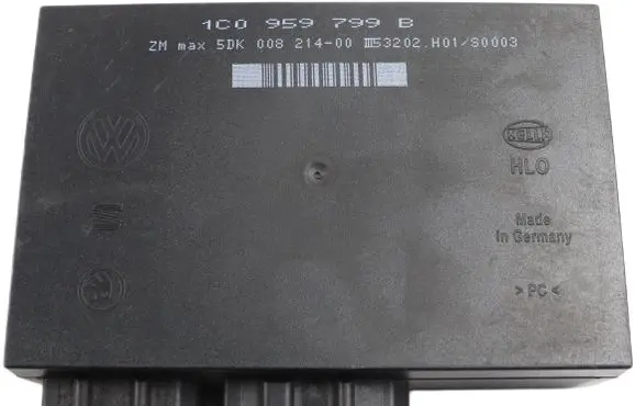 Volkswagen PASSAT B5.5 Comfort/convenience module 1C0959799B 5DK00821400