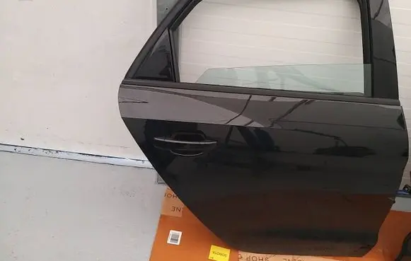 Audi A1 Rear door LY9T