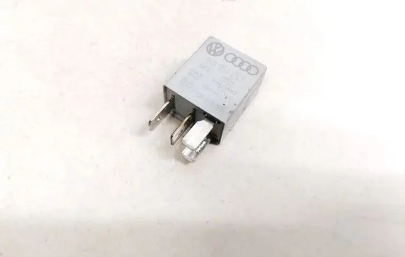 Volkswagen Touran I Other relay 1K0951253