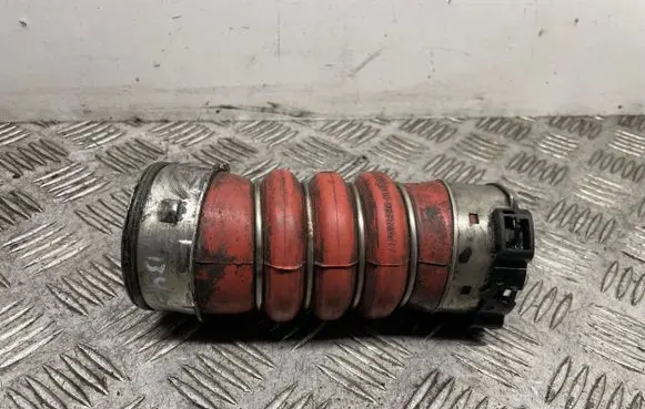 BMW 1 E81 E87 Intercooler hose/pipe 7802754