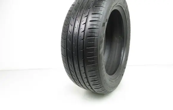 Volkswagen Golf V R16 summer tire 