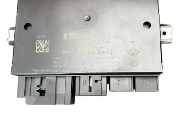 Mercedes-Benz Vito Viano W447 Tow bar trailer control unit/module A4479015704 5DS01110644 A4479025706