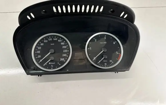 BMW 5 E60 E61 Speedometer (instrument cluster) 62116958600 110080216