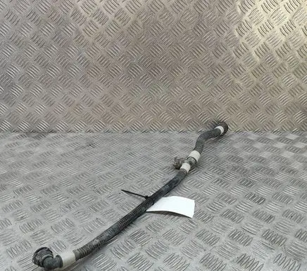 Tesla Model Y Engine coolant pipe/hose 107757600F