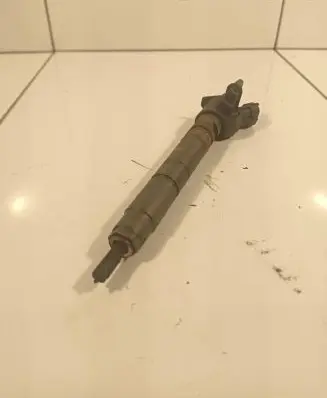 Volvo V60 Fuel injector 31303238 101209 0445116016