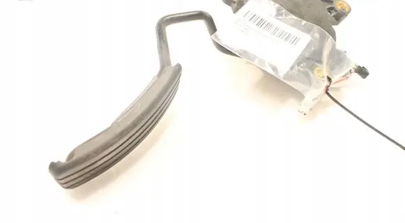 Renault Clio III Accelerator throttle pedal 8200297335