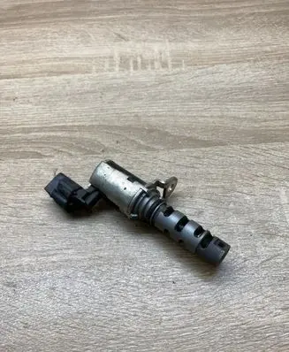 Toyota Previa (XR30, XR40) II Camshaft vanos timing valve 1533028020 A07F1122789