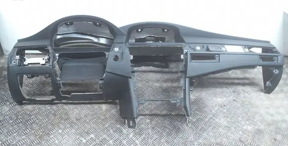 BMW 5 E60 E61 Dashboard 9123687 912368701