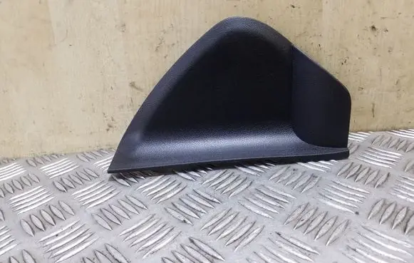 Mercedes-Benz ML W164 Dashboard side end trim A1646800439 18114383ASM 18114384