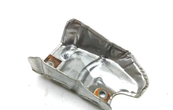 Audi Q3 8U Heat shield in engine bay 04L129969J