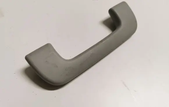 Rear interior roof grab handle