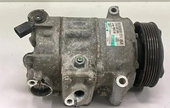 Volkswagen Golf V Air conditioning (A/C) compressor (pump) 1K0820859F R134A8681P 033051098B4