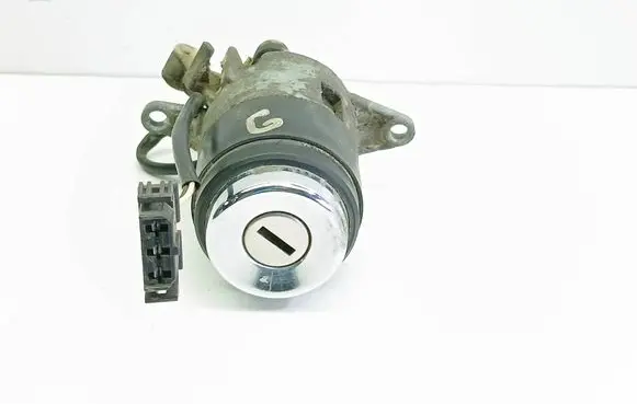 Audi 80 90 S2 B4 Tailgate exterior lock 
