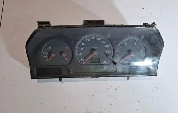 Speedometer (instrument cluster)