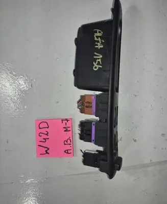 Alfa Romeo 156 Electric window control switch 90561086
