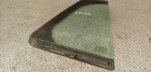 Renault Megane III Rear vent window glass 