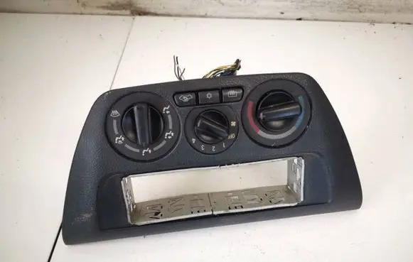 Mitsubishi Lancer Climate control unit