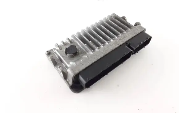 Toyota Yaris Engine control unit/module 896610DT20 MB2756002780