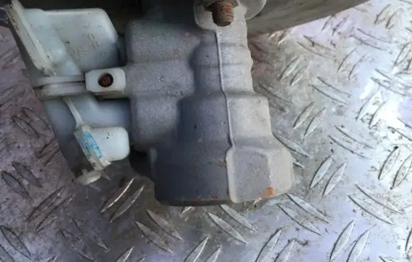 Ford Focus Master brake cylinder