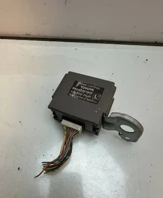 Toyota Avalon XX20 Cruise control relay 88240-07060