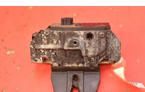 Opel Vectra C Tailgate/trunk/boot lock/catch/latch 13185566