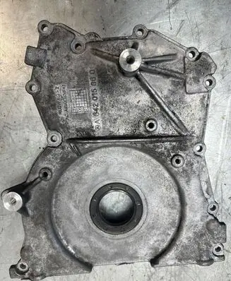 Mercedes-Benz S W221 Timing chain cover A6420150601