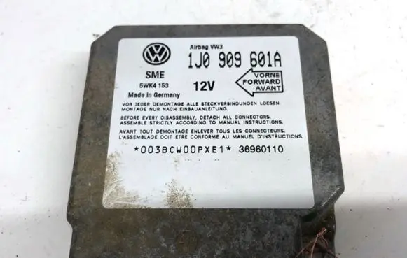 Audi A3 S3 8L Airbag deployment crash/impact sensor 1J0909601A
