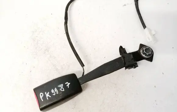 Mazda 2 Front seatbelt buckle