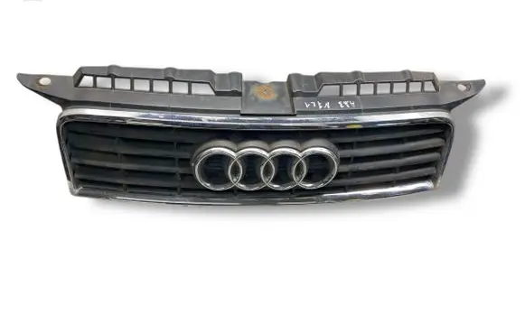 Audi A3 S3 8P Front bumper upper radiator grill 