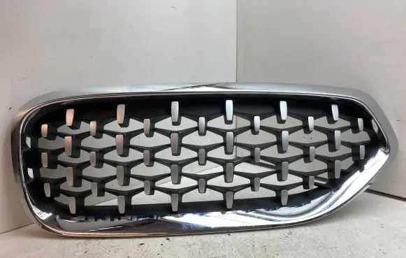 BMW Z4 g29 Front bumper upper radiator grill 7489709