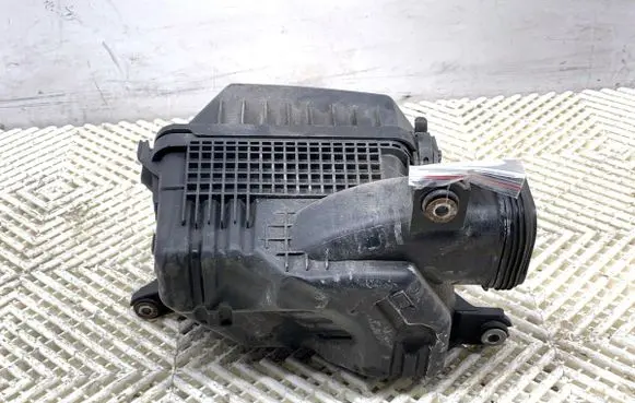 KIA Carens III Air filter box 28110-A4200