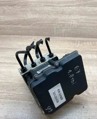 Audi A4 S4 B7 8E 8H ABS Pump 8E0910517D 0265950474 8E0614517AK